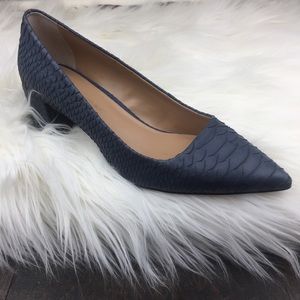 BANANA REPUBLIC, SNAKE EMBOSSED LEATHER HEELS sz 7